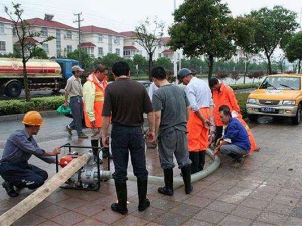 溧阳疏通浴缸找哪家（溧阳哪个宾馆有大浴缸）